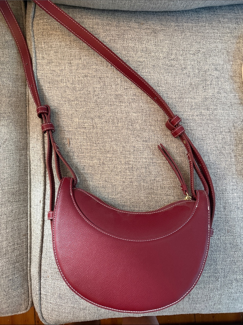 Women’s Crescent Crossbody Bag in Burgundy